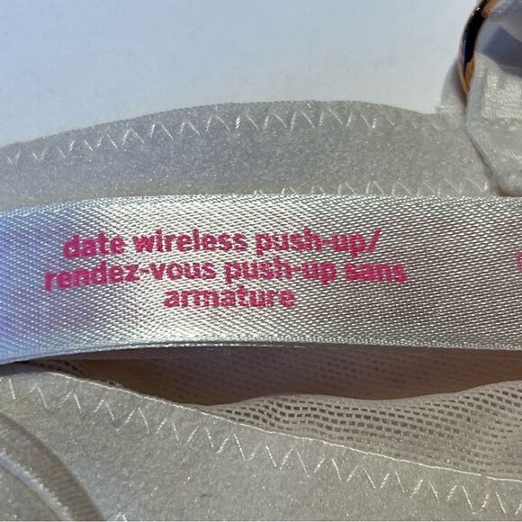 PINK Bra Date Wireless Push Up White 36DD Lace, Strappy, padded. - Picture 4 of 10